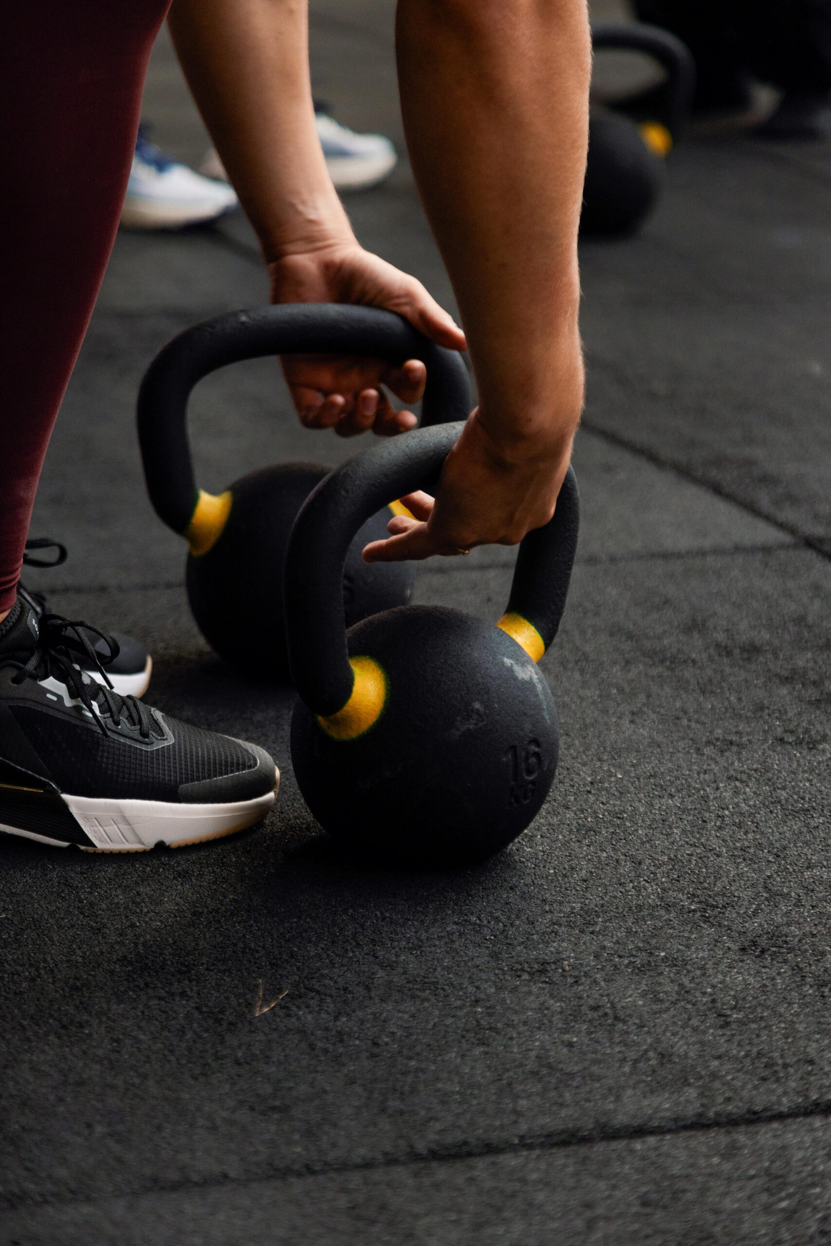 Kettlebell do cross trainingu i treningu siłowego Pro 16 kg - obrazek 3