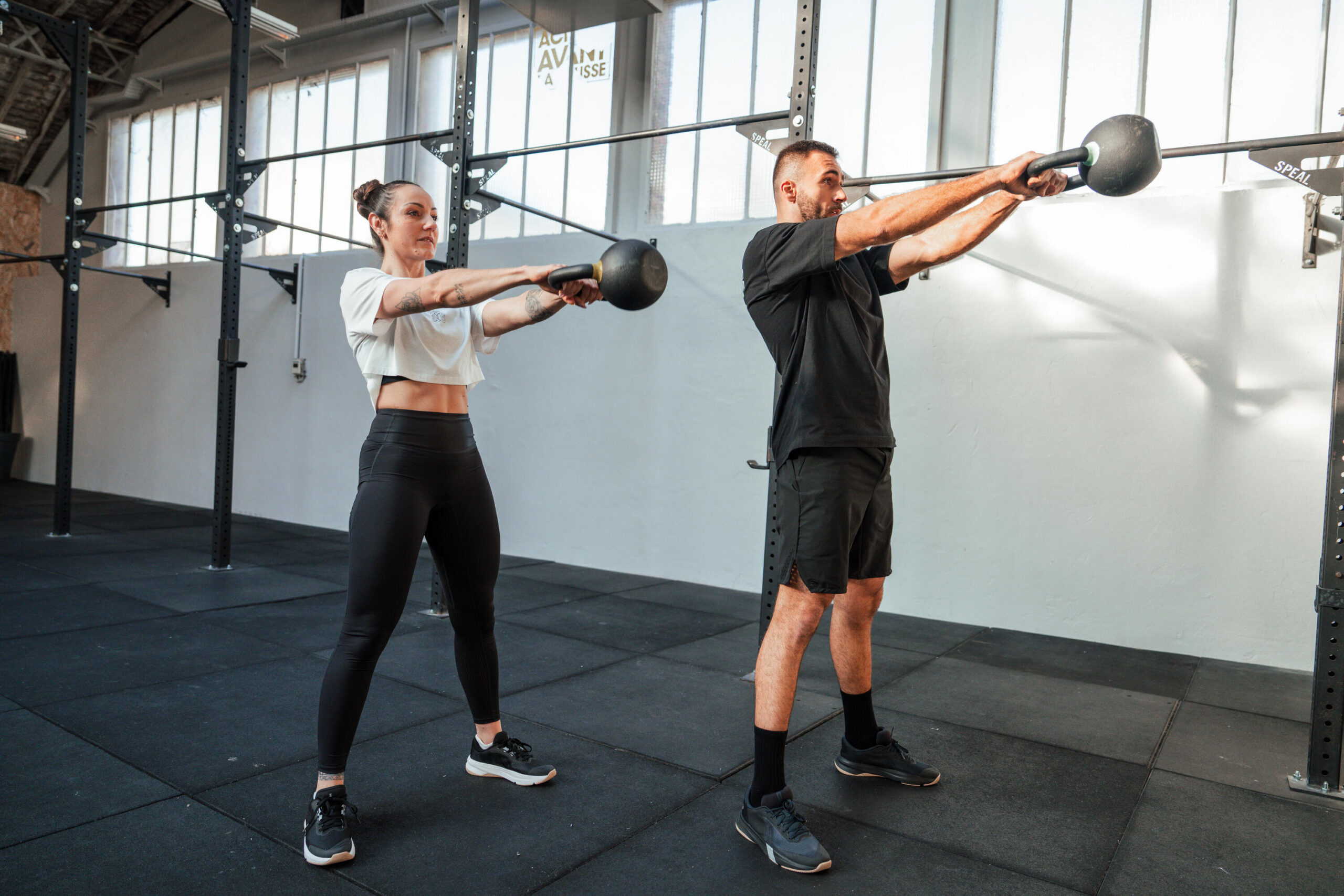 Kettlebell do cross trainingu i treningu siłowego Pro 16 kg - obrazek 2